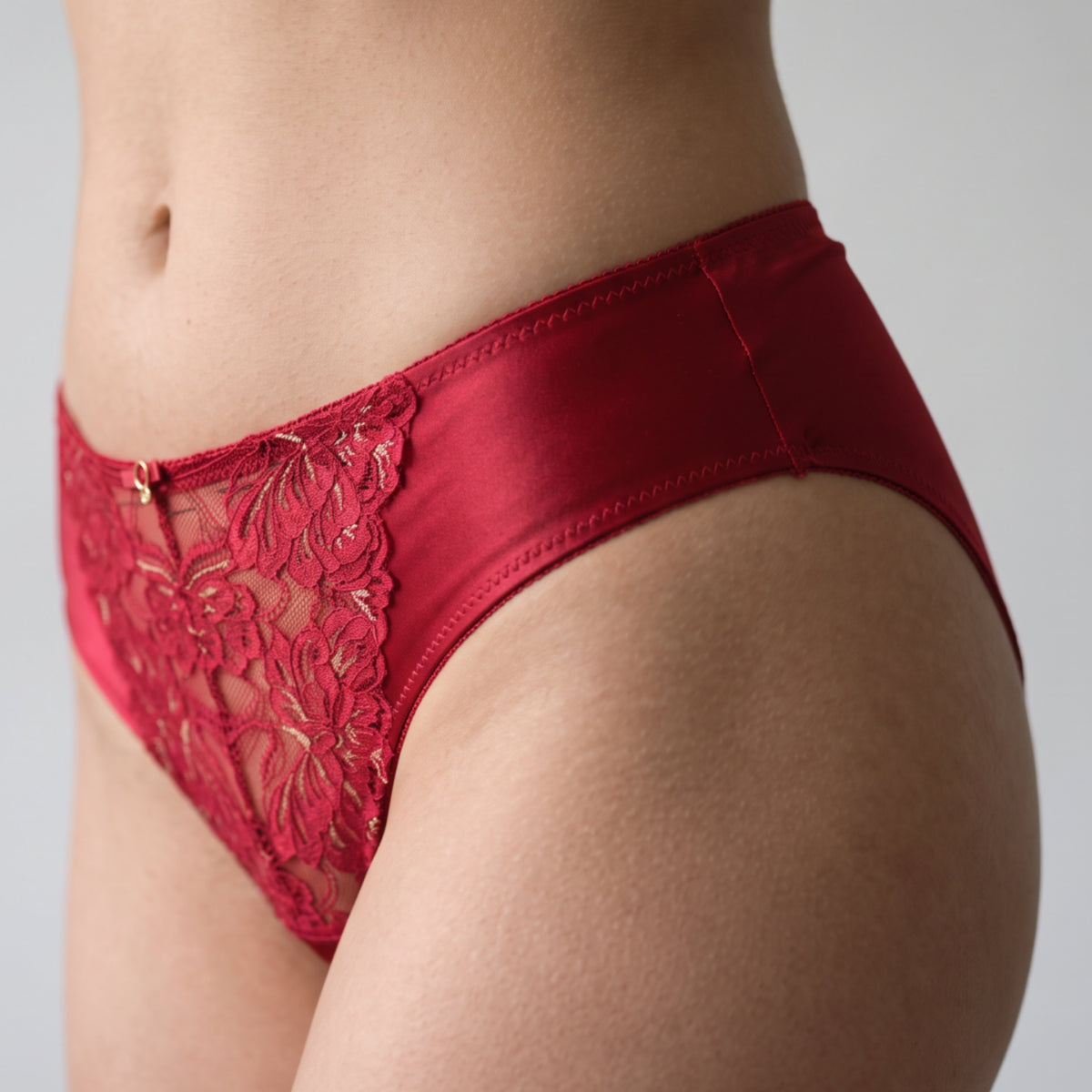 Nykd By Nykaa The Bridal Edit Lace Hipster-NYP440 Red