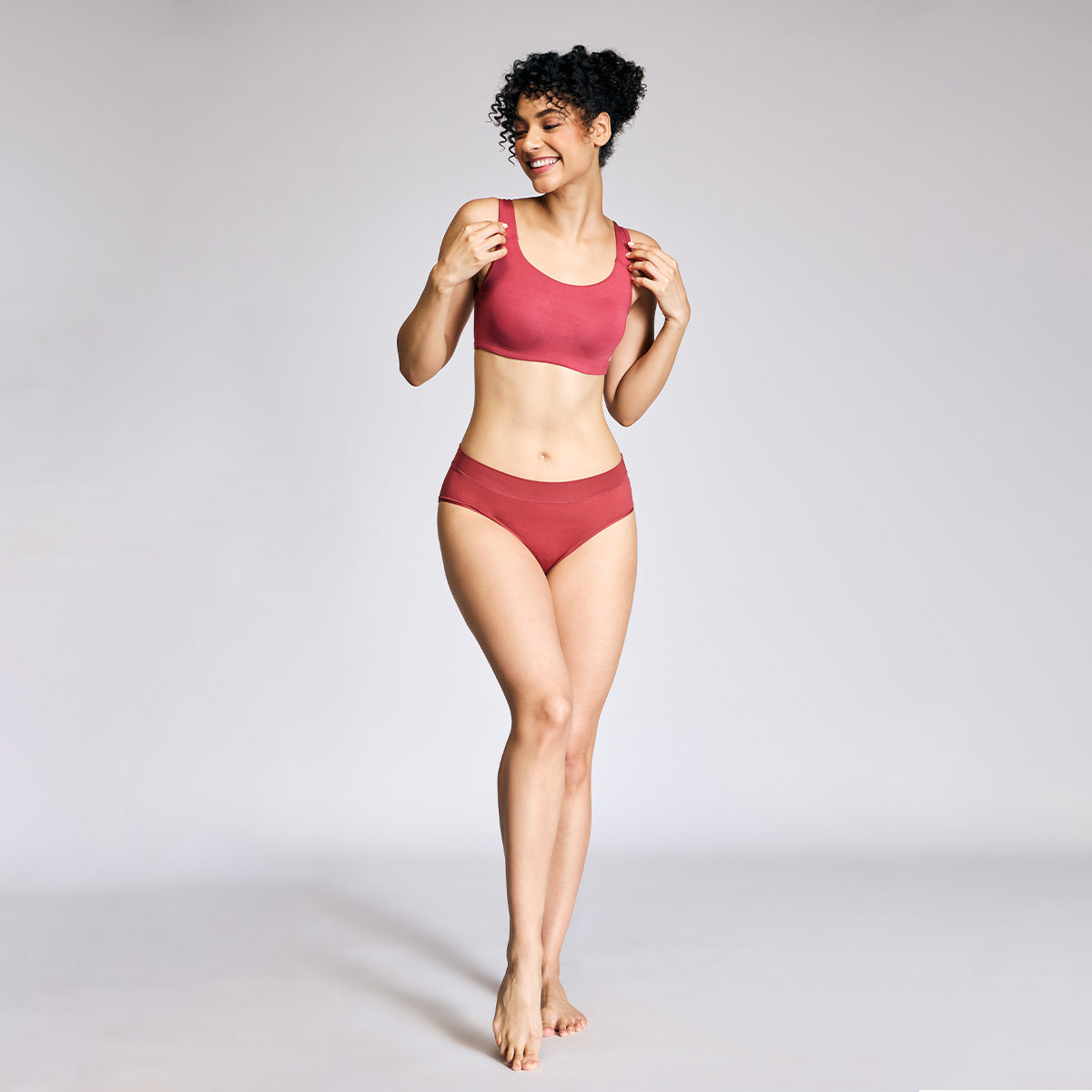 Nykd by Nykaa Soft Cup Easy-Peasy Slip-on Bra with Full Coverage NYB113 Deep Red