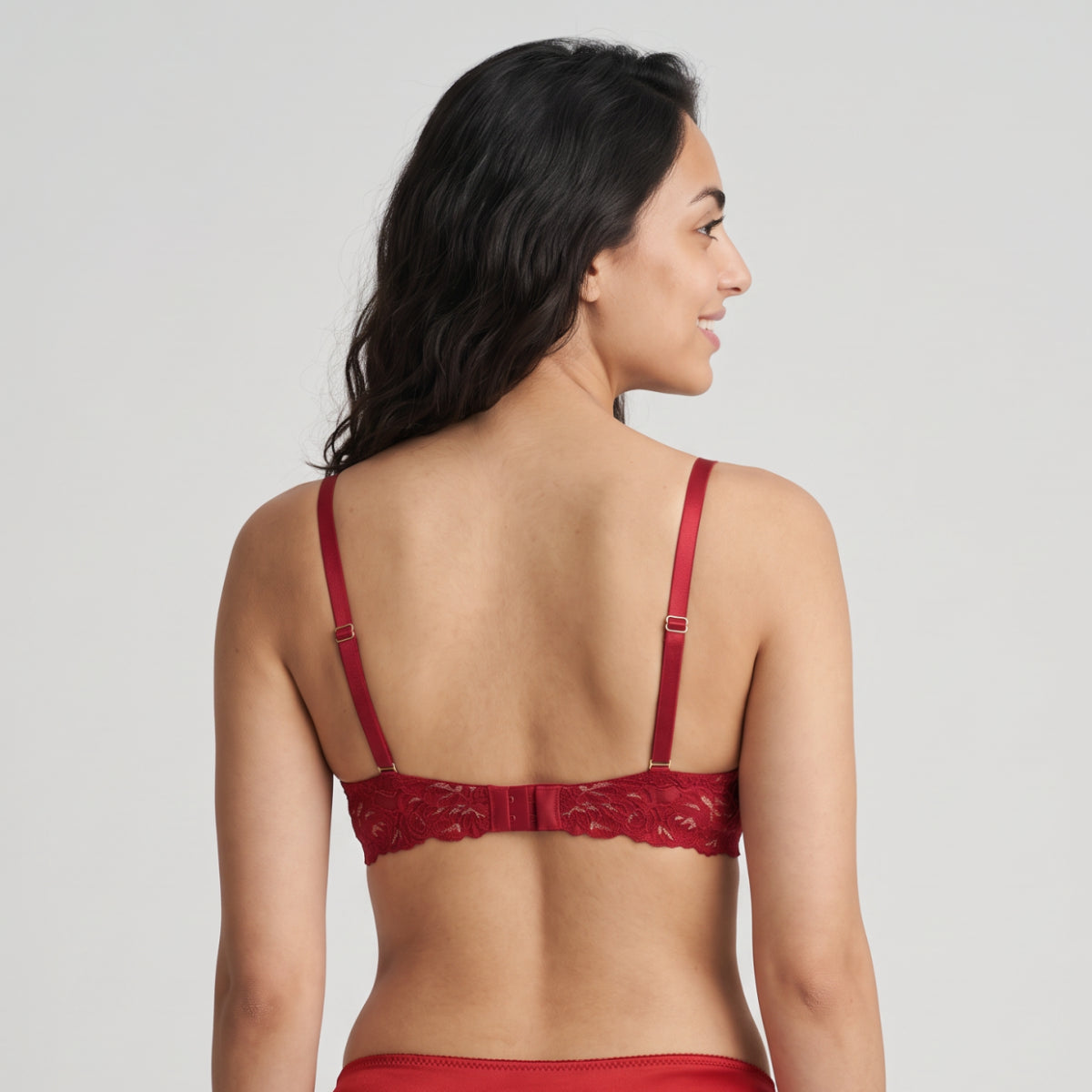 Nykd By Nykaa The Bridal Edit Lacy T-Shirt Padded Non-Wired Bra-NYB477 Red