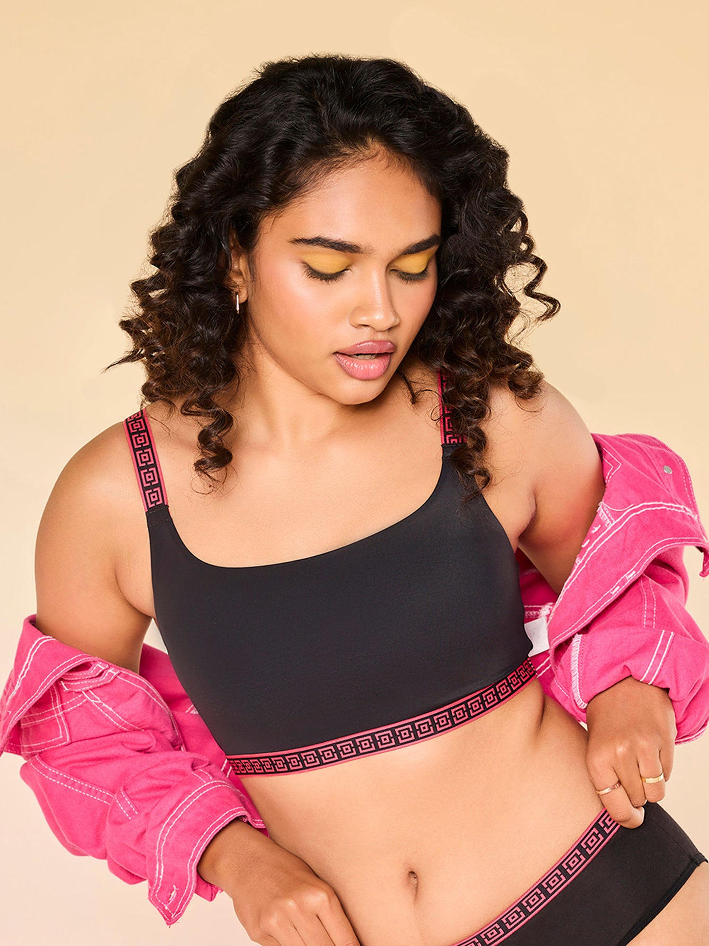 Lola & Mae Varsity Edit Sports Bra-LMB1021-Black