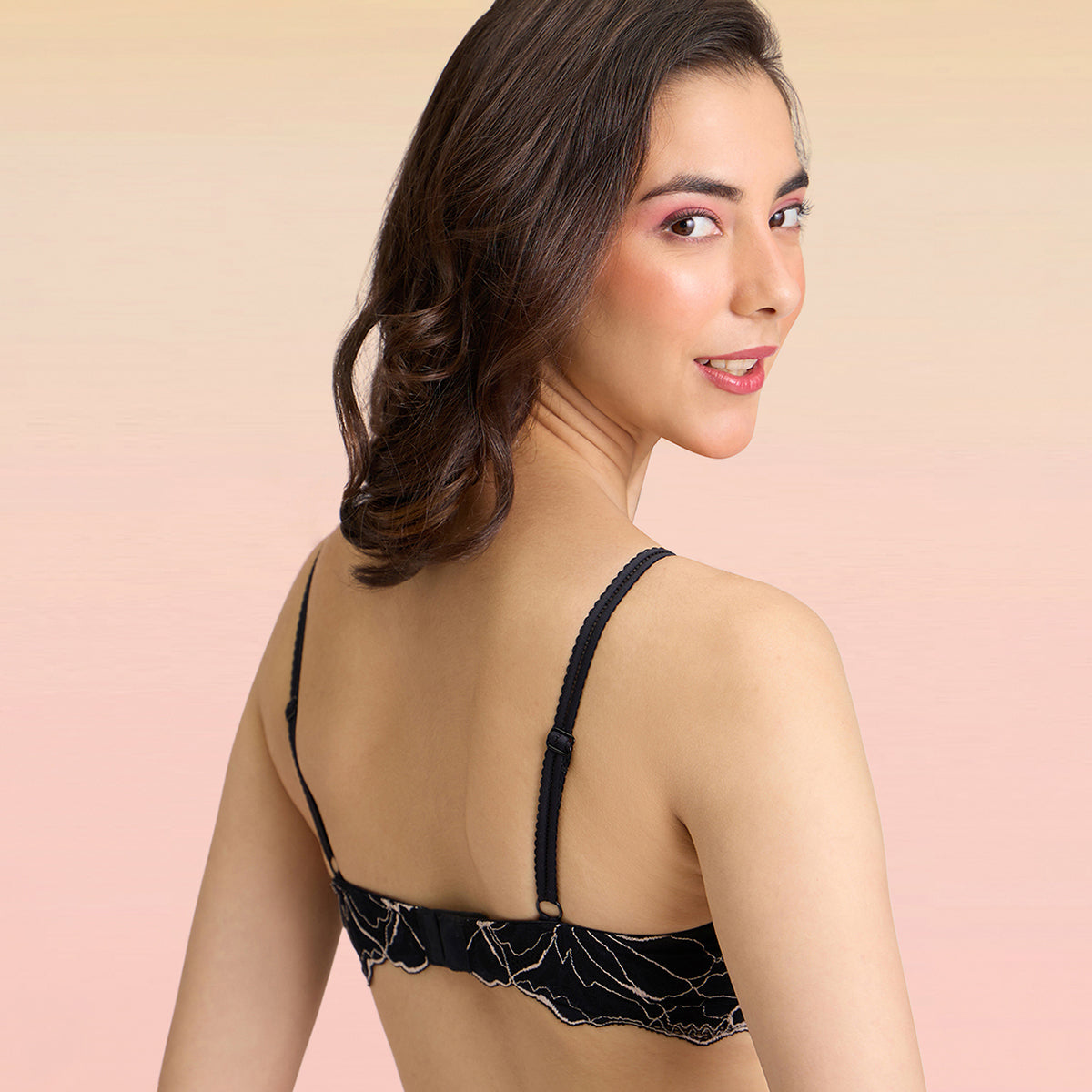 Lola & Mae The Parisian Cut Signature Strap Lacy Bra-Black LMB1025