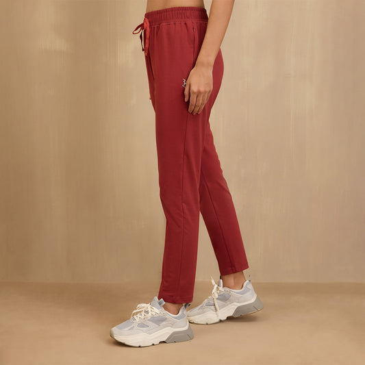 Nykd By Nykaa All Day Cotton Comfort Pant with Zip Pockets-NYAT502-Red