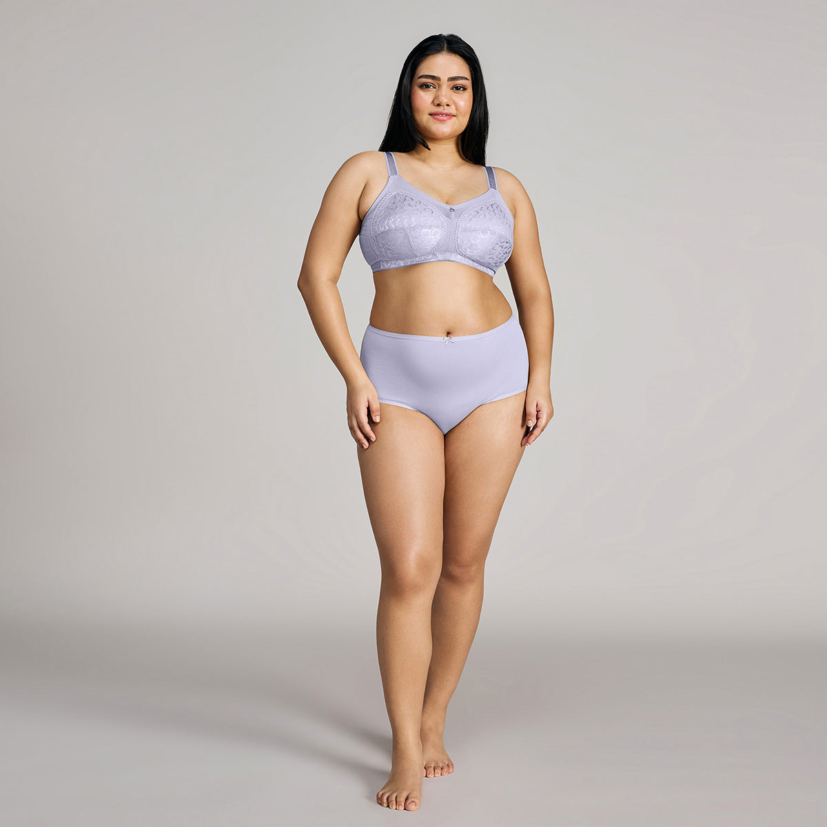 Nykd By Nykaa Ultimate No Bulge, Shape & Support Non Padded Non Wired Lace Bra NYB033 M Blue