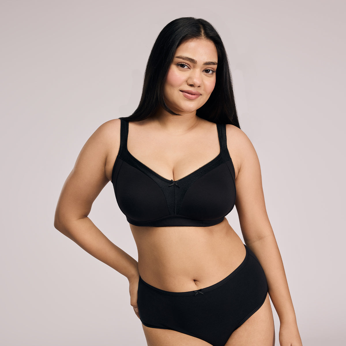 Nykd by Nykaa Ultimate M-Frame Bounce Control Cotton Non Padded Non Wired Bra-Satin Black NYB101