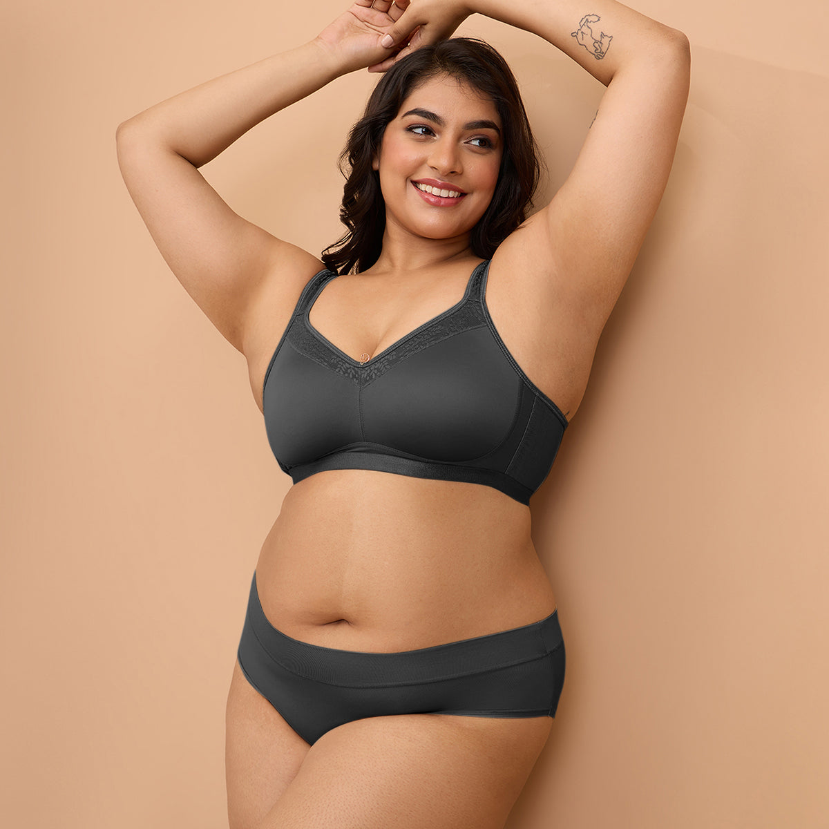 Wireless Minimiser Bra NYB258 Black