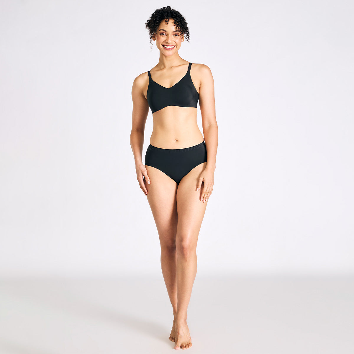 Nykd by Nykaa InvisiBlend™ Shaping Bra non-padded, non-wired-Black NYB325