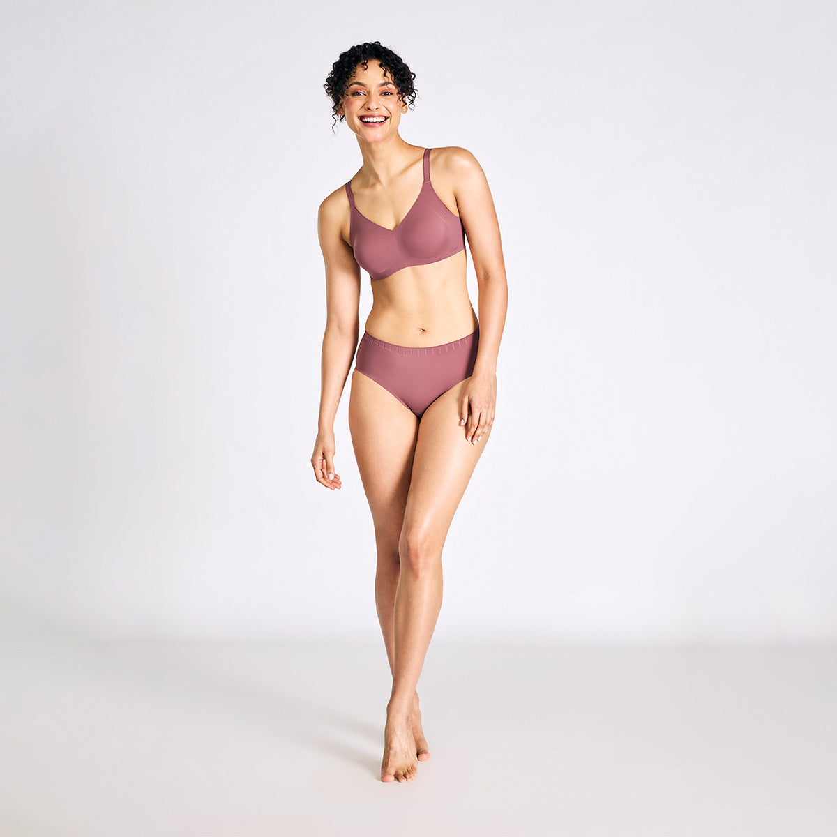 Nykd by Nykaa InvisiBlend™ Shape & Lift Non Padded Non Wired Seamless Bra-Wine NYB325