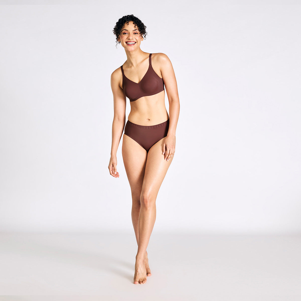 InvisiBlend™ Bonded Seamless Non Padded Non Wired Shaping Bra NYB325-R Brown