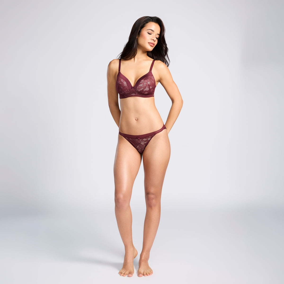 Nykd By Nykaa The Bridal Edit Lacy T-Shirt Padded Non-Wired Bra-NYB446 F Maroon