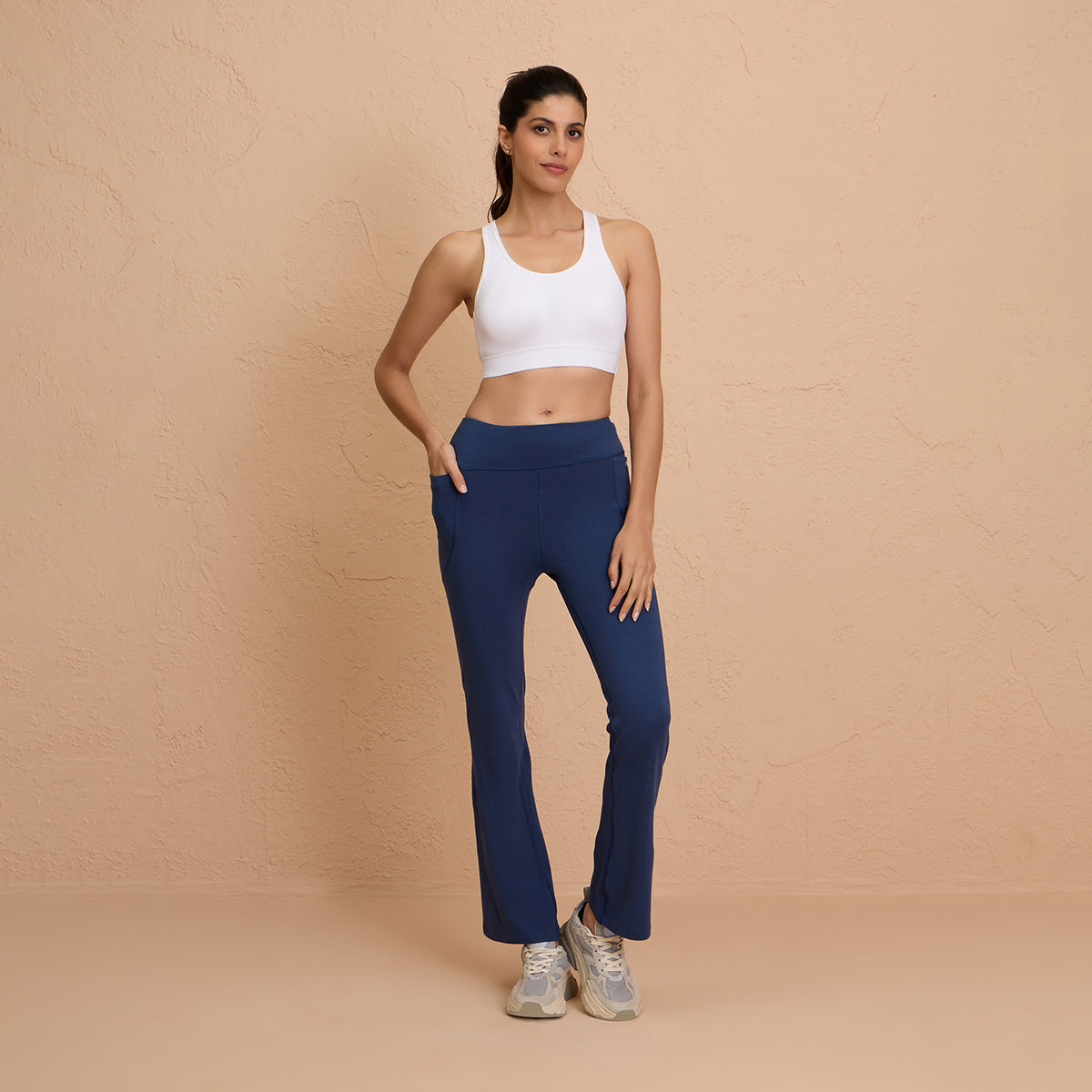 Nykd By Nykaa Cotton Stretch Slip On Sports Bra with Removable Cups NYK059 White
