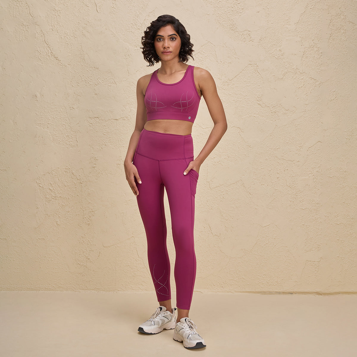Nykd By Nykaa Full Coverage Sports Bra with Criss-cross Back Opening-NYK298-Grape