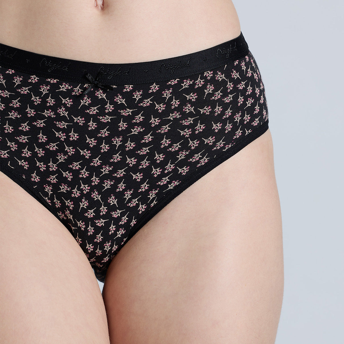 Nykd By Nykaa Mid Rise Hipster Panty with Outer Elastic-NYP391-prints may vary