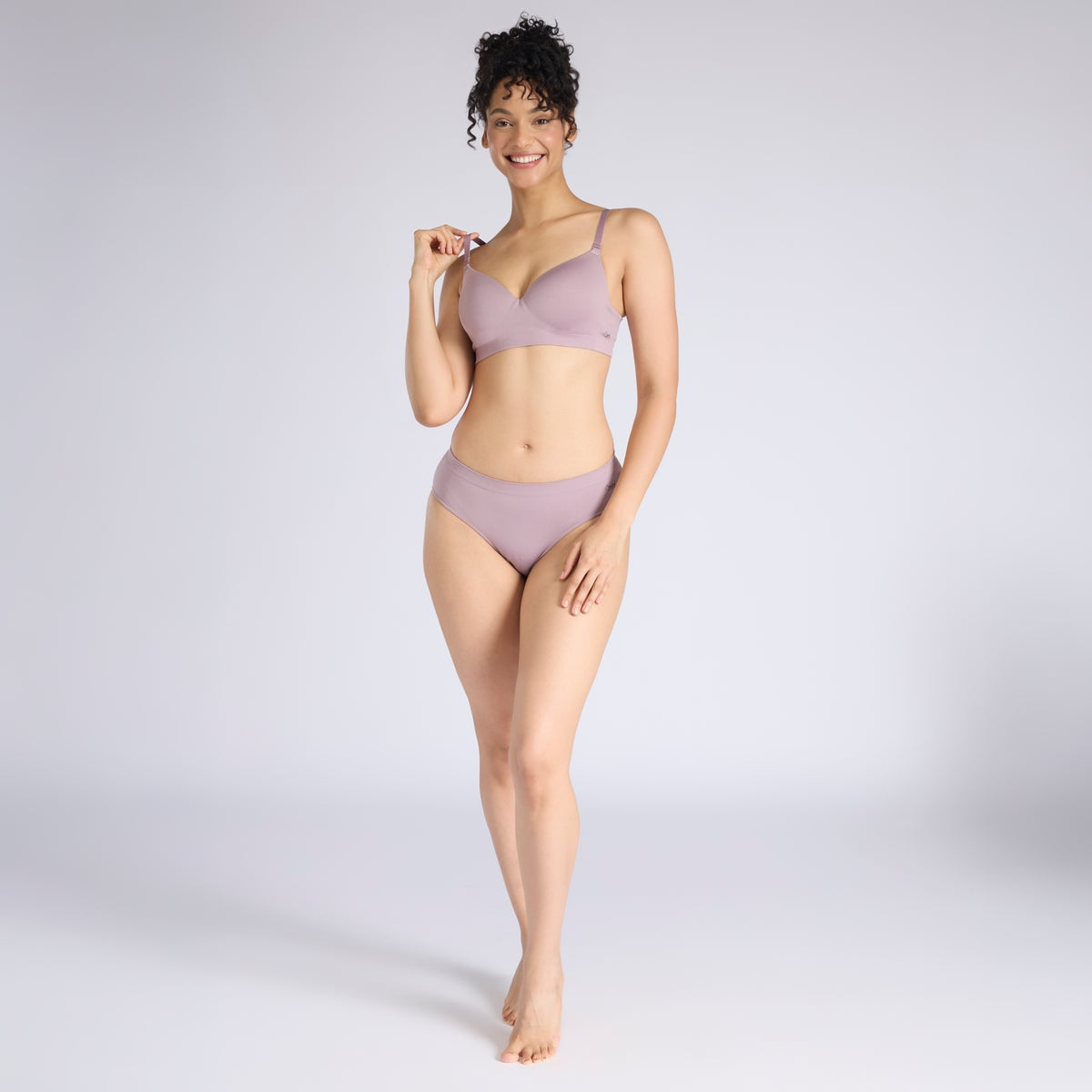 Adapt360° Seamless Hipster Panty with No-Roll, Dig-Free Fit & Cotton Gusset NYP410 Lavender