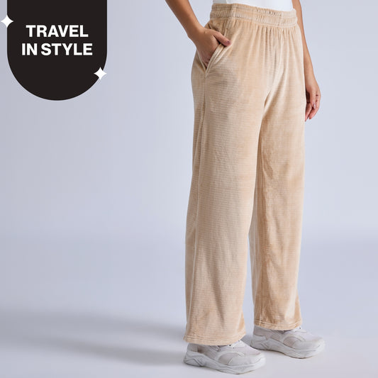 Nykd By Nykaa Cozy Textured Velour Pants With Super Soft Brushed Inner Nys919 Beige
