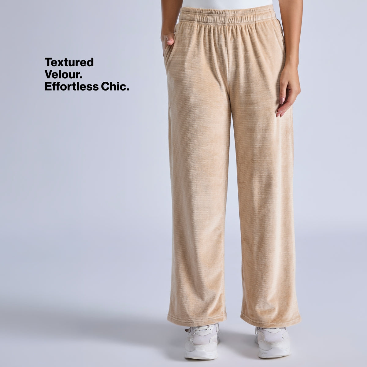 Nykd By Nykaa Cozy Textured Velour Pants With Super Soft Brushed Inner Nys919 Beige