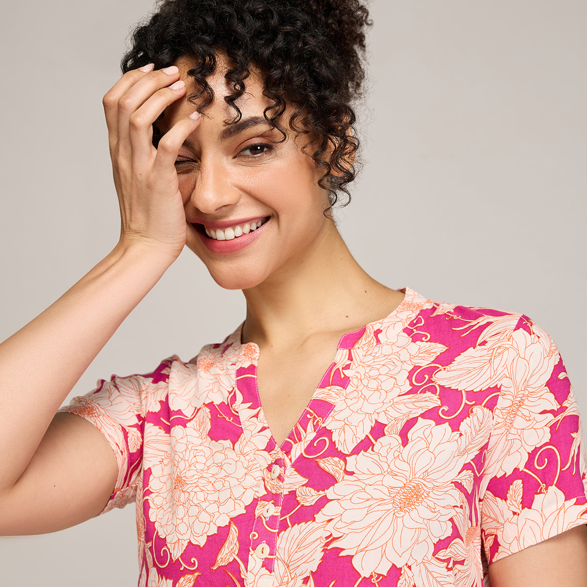 NYKD BY NYKAA BREEZY RAYON SHORTS COORD SET WITH FLATTERING HIGH LOW HEM TOP NYS930 PINK