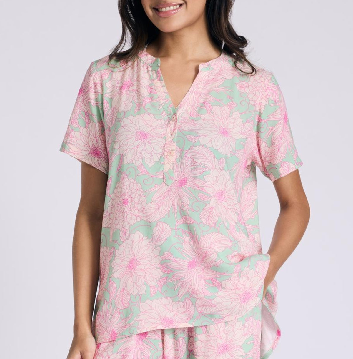 Nykd by Nykaa Breezy Rayon Pyjama Coord Set With Flattering High Low Hem Top Nys933 Green Floral