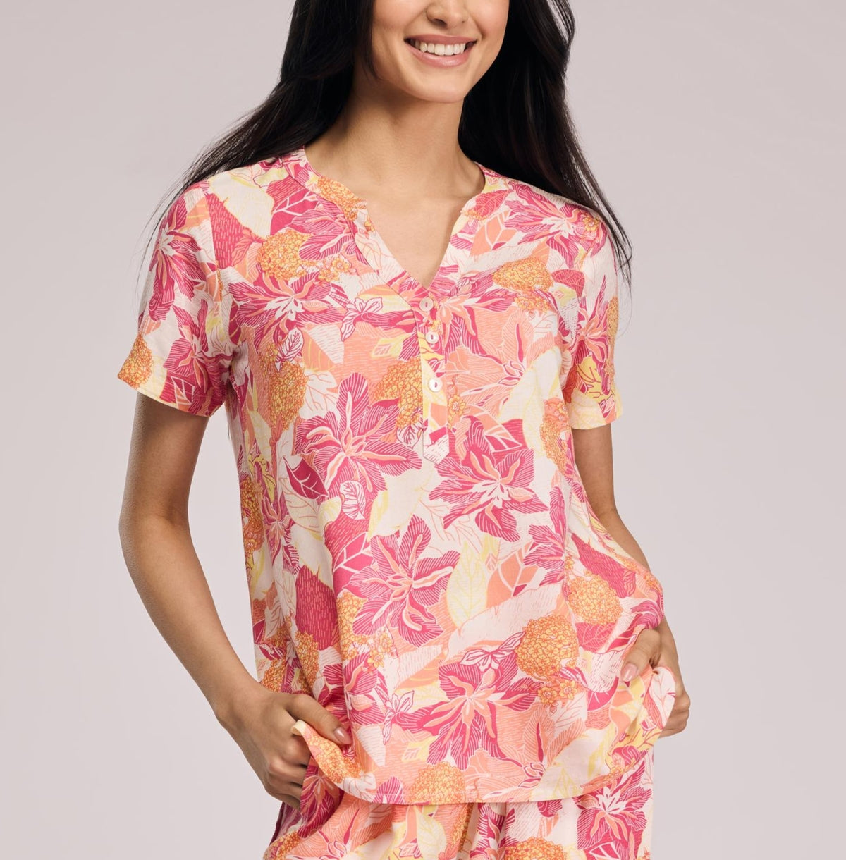 Nykd by Nykaa Breezy Rayon Pyjama Coord Set With Flattering High Low Hem Top Nys933 Pink Floral