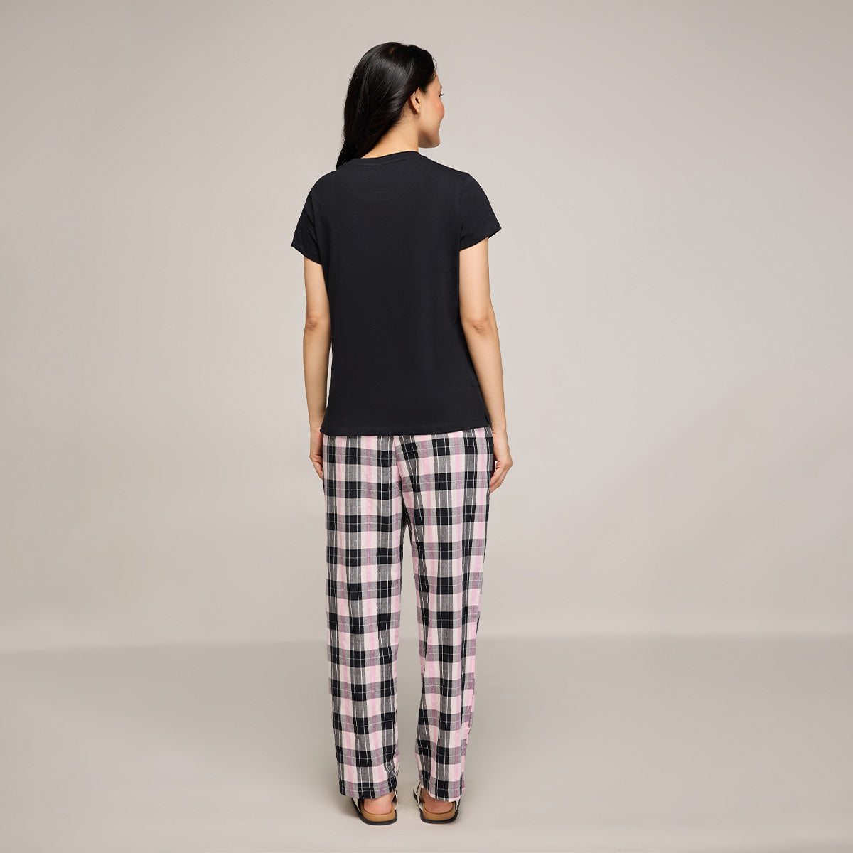Nykd By Nykaa Essential Cotton Pyjama Coord Set With Crew Neck Cotton Knit Tee Nys943 Black