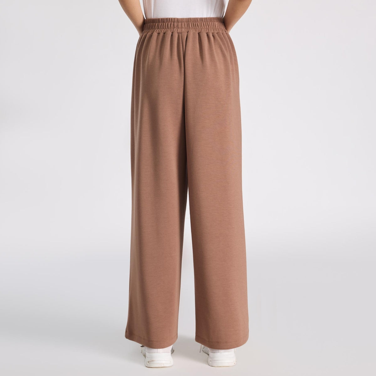 Nykd by Nykaa Luxe Modal Scuba Wide Leg Pants With Side Pockets For Travel & Everyday Wear Nys964 Brown