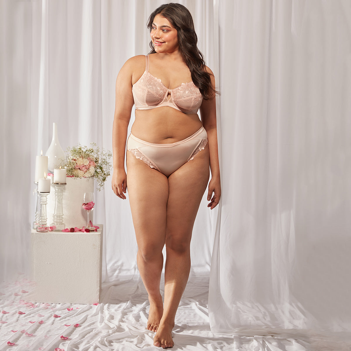 Floral Mesh Underwired Non-padded Lace Bra-Peach NYB221 – Nykd by Nykaa