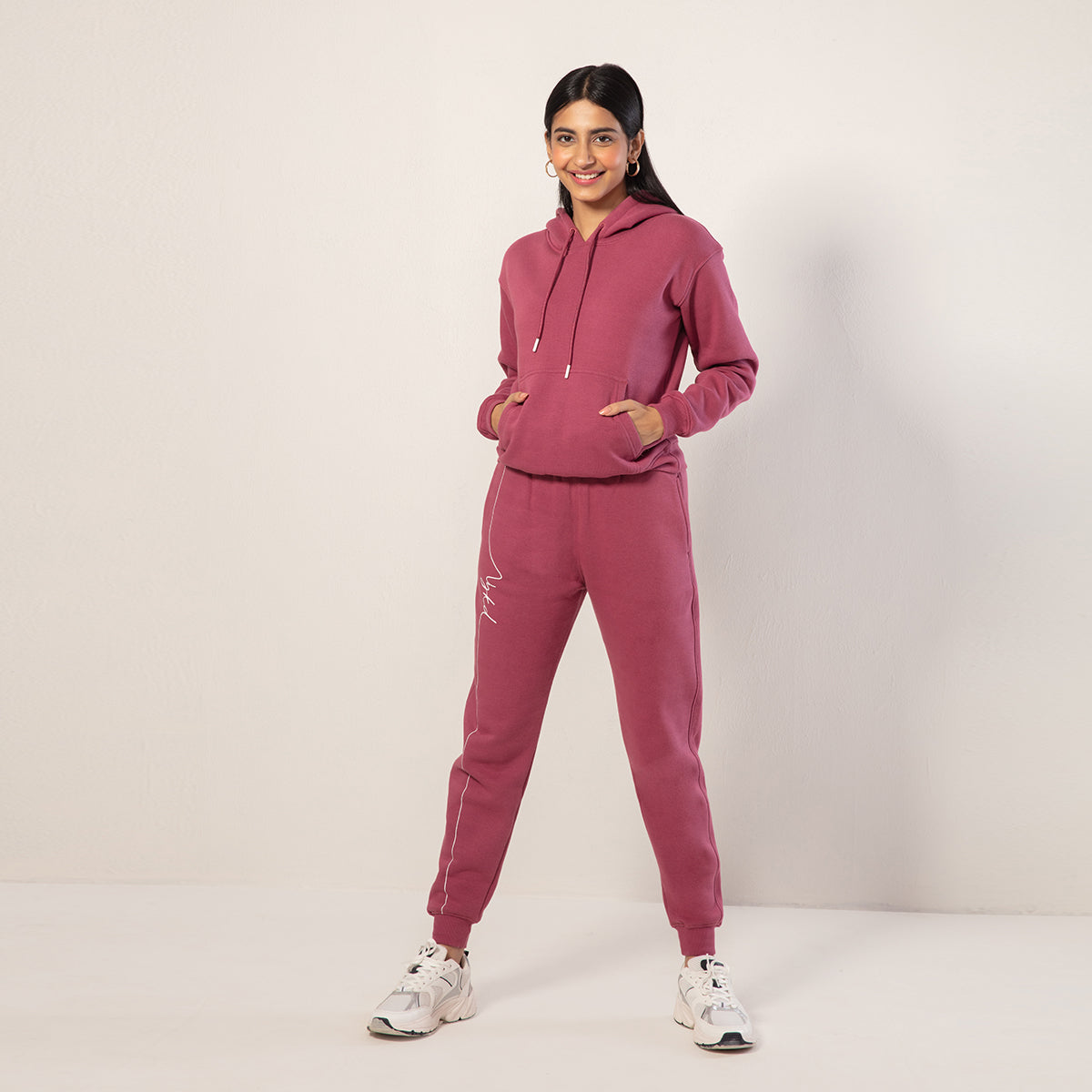 Nykd All Day Fleece Jogger -NYLE223 Deco Rose